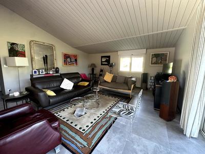 Villa - 220 m² - 6 pièces