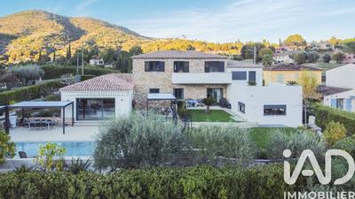 Maison de maîtres - 360 m² - 10 pièces