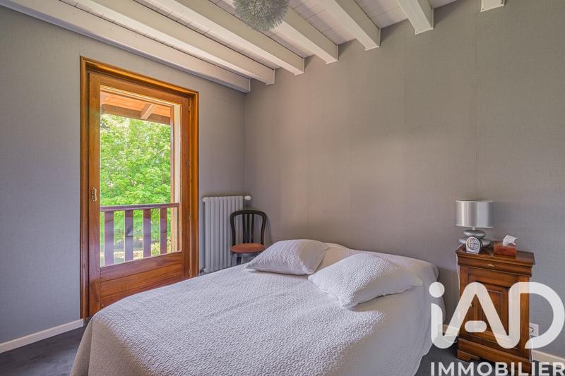 Maison - 245 m² - 9 pièces