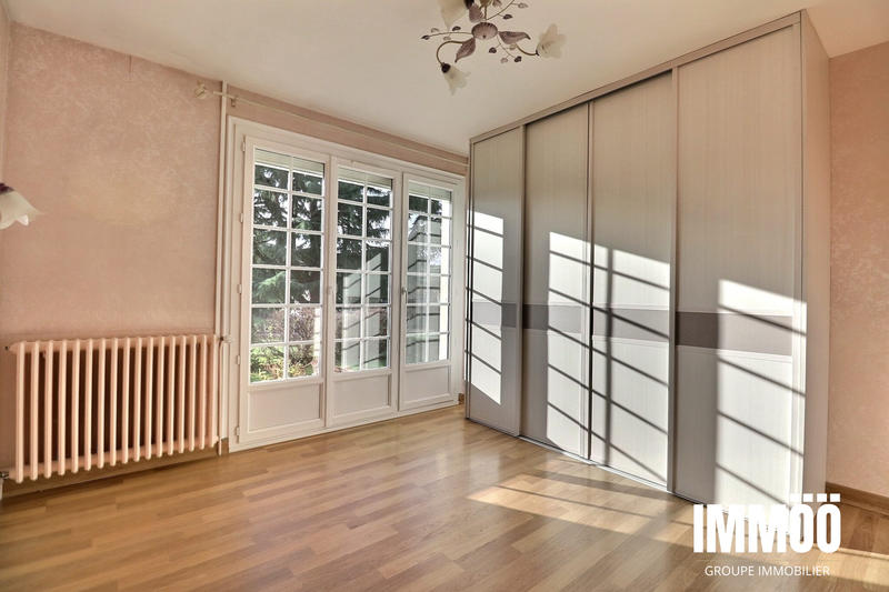 Maison traditionnelle - 125 m² - 6 pièces