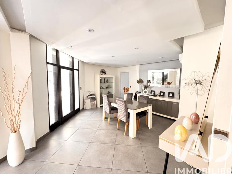 Maison de maîtres - 220 m² - 6 pièces