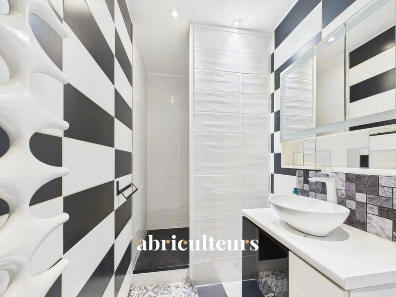 Appartement ancien - 162 m² - 6 pièces