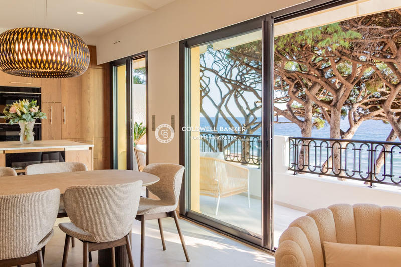 Appartement - 90 m² - 3 pièces