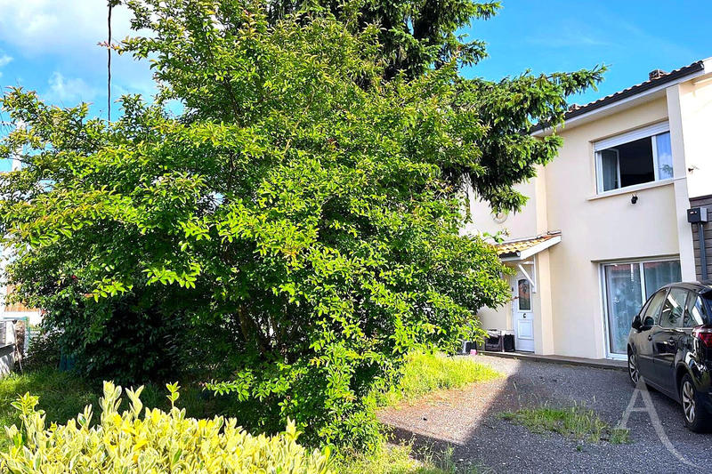 Maison - 88 m² - 4 pièces