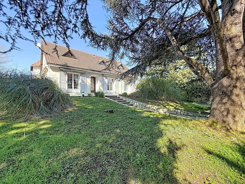 Maison - 191 m² - 6 pièces