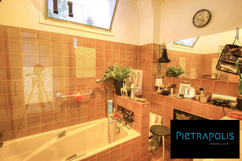 Appartement - 85 m² - 4 pièces