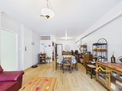 Appartement - 100 m² - 4 pièces