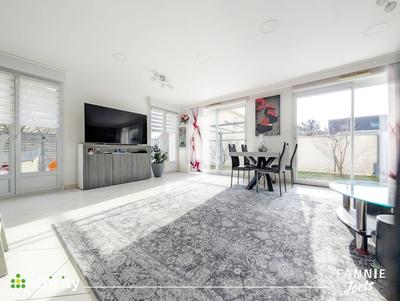 Pavillon - 123 m² - 7 pièces