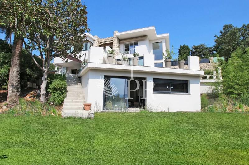 Villa - 233 m² - 7 pièces