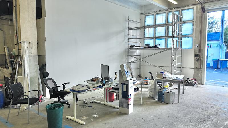 Local commercial - 300 m² - 1 pièce