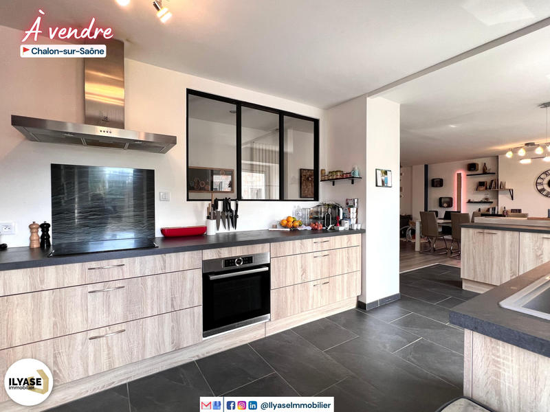 Appartement - 135 m² - 4 pièces