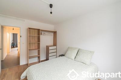 Chambre - 12 m² - 1 pièce