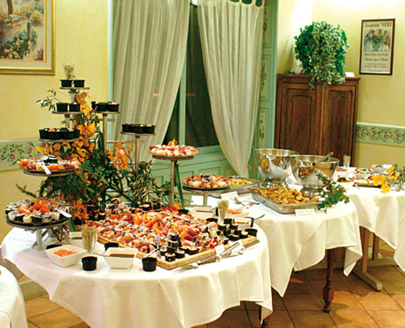 Fonds de commerce - 1 525 m²