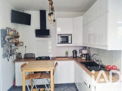 Maison - 185 m² - 8 pièces