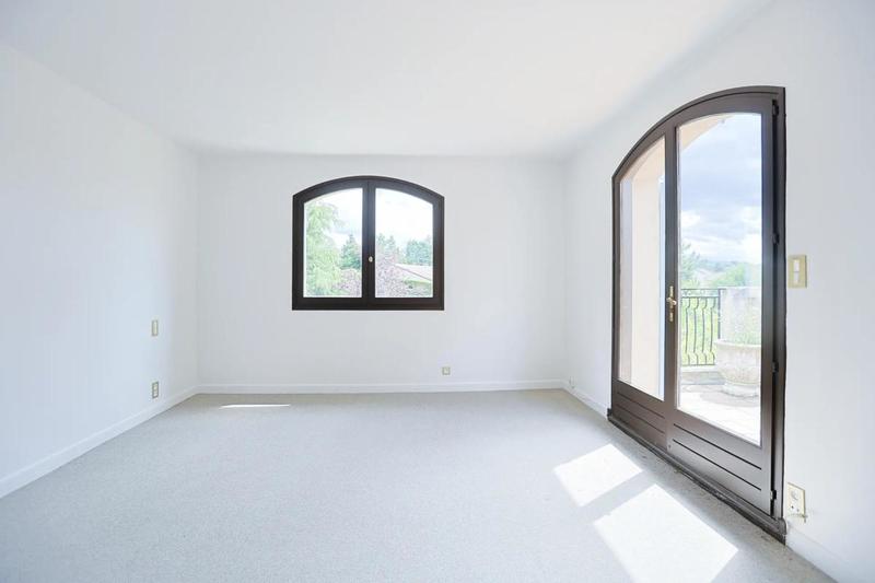 Villa - 375 m² - 7 pièces