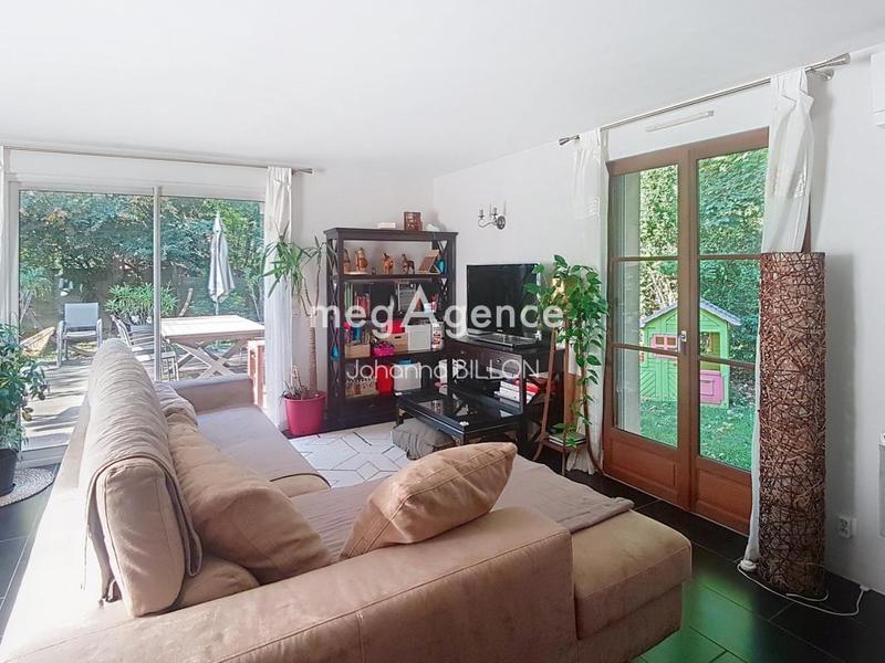 Maison traditionnelle - 158 m² - 6 pièces