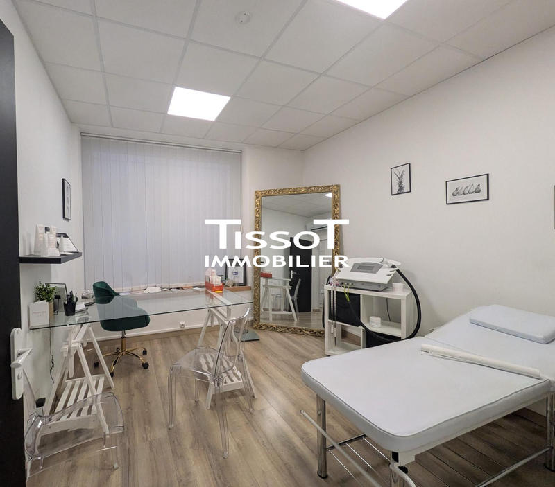 Bureau - 49 m² - 2 pièces