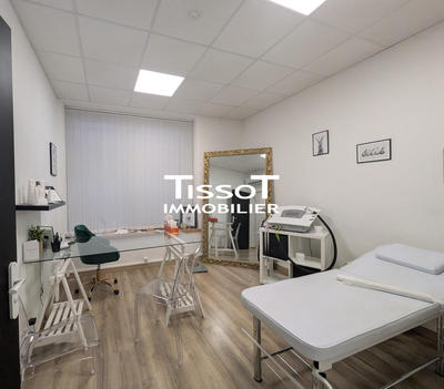 Bureau - 49 m² - 2 pièces