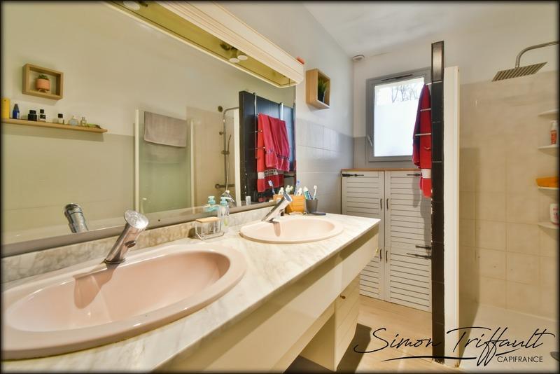 Maison - 153 m² - 9 pièces