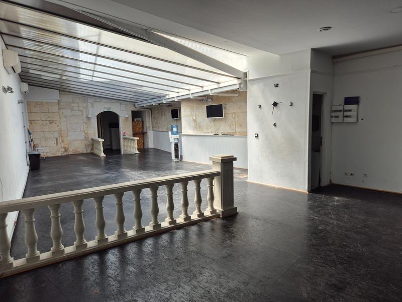 Local commercial - 220 m²