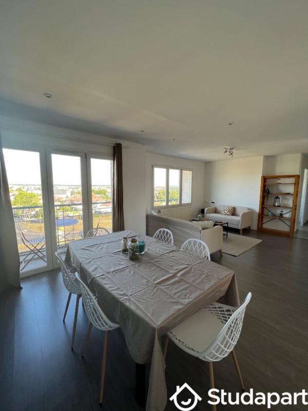 Chambre - 14 m² - 1 pièce