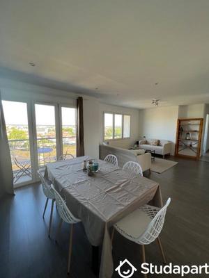 Chambre - 14 m² - 1 pièce