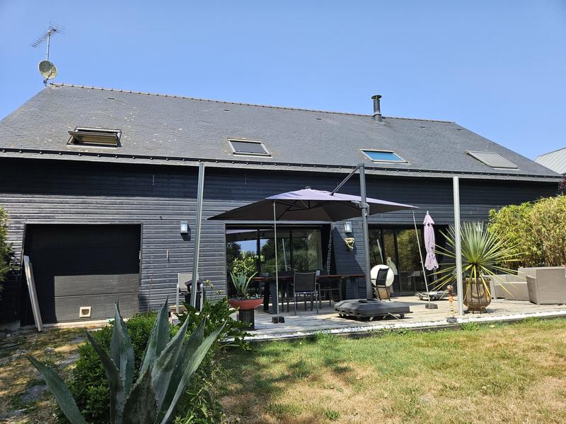 Maison - 187 m² - 7 pièces