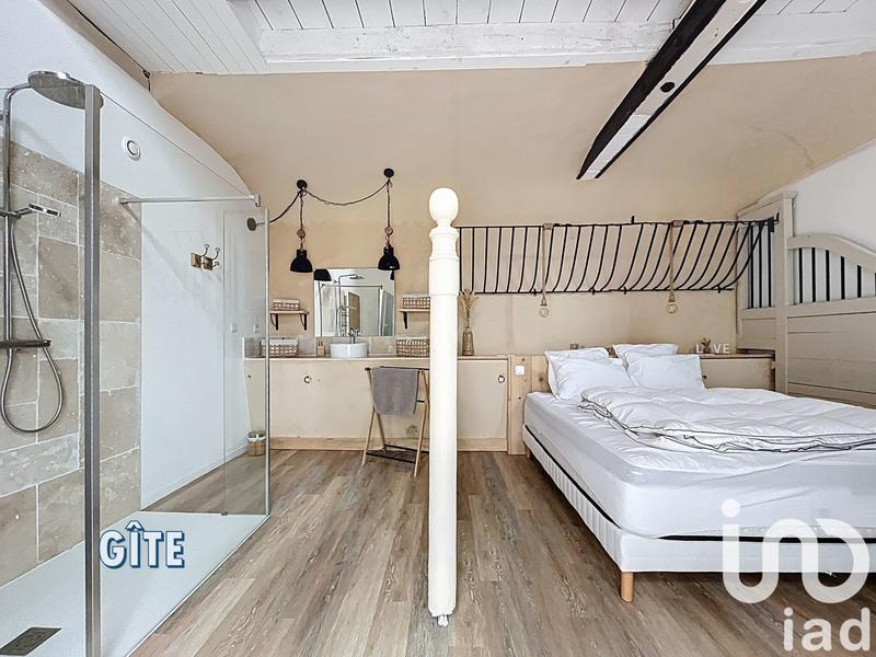 Maison - 362 m² - 13 pièces