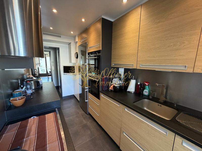 Appartement - 81 m² - 3 pièces
