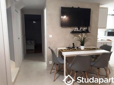 Chambre - 14 m² - 1 pièce