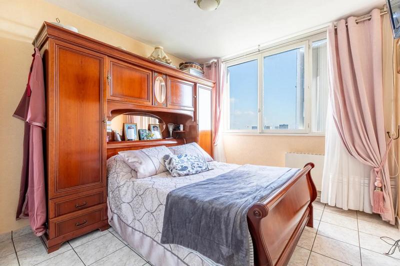 Appartement - 85 m² - 4 pièces