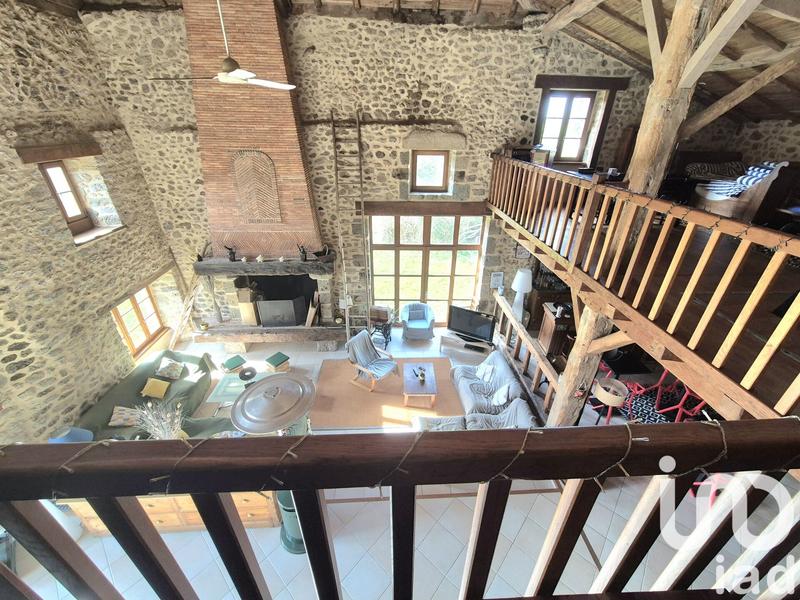 Maison - 348 m² - 8 pièces