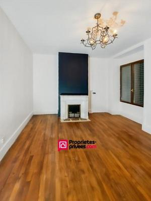 Maison - 216 m² - 9 pièces