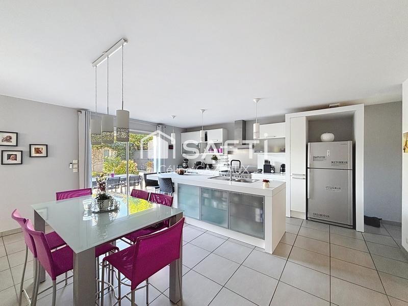 Maison - 175 m² - 6 pièces