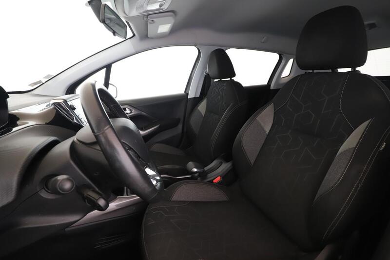 Peugeot 2008 1.6 Blue-HDi Style 100 ch