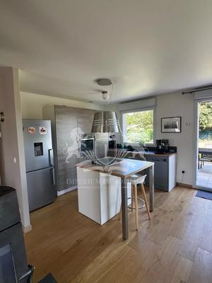 Maison - 112 m² - 8 pièces