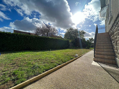 Maison - 93 m² - 6 pièces