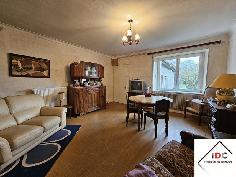 Maison - 92 m² - 5 pièces