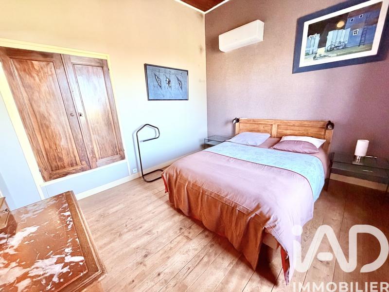 Maison - 280 m² - 15 pièces