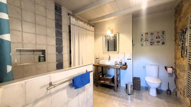 Propriété - 327 m² - 12 pièces