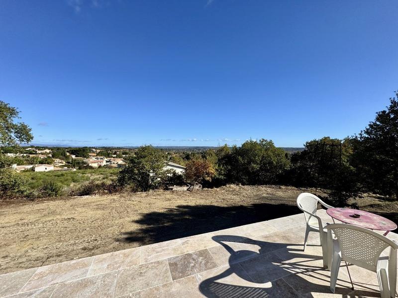 Maison - 260 m² - 5 pièces