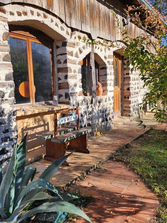 Maison en pierre - 254 m² - 10 pièces