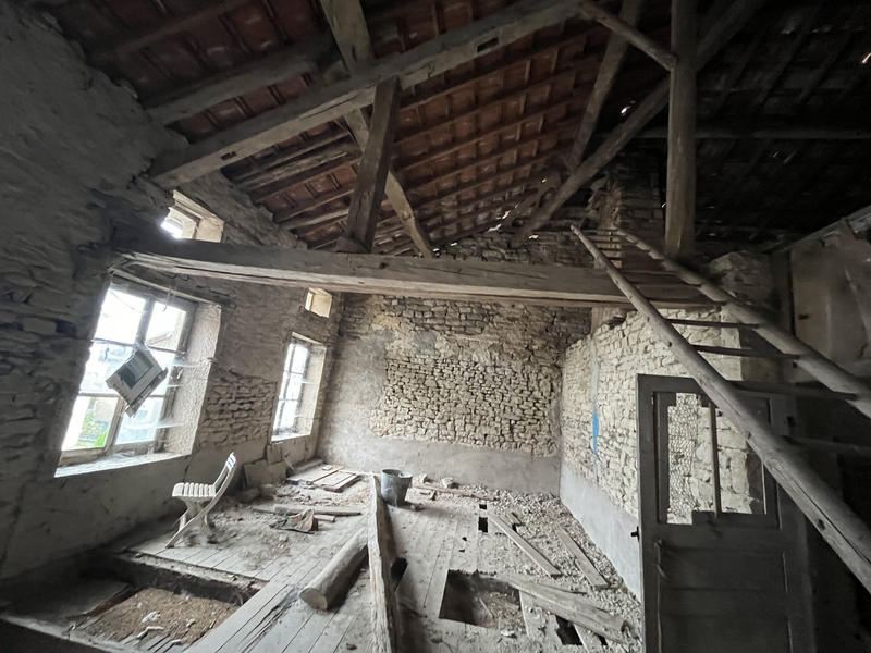 Maison - 150 m² - 10 pièces