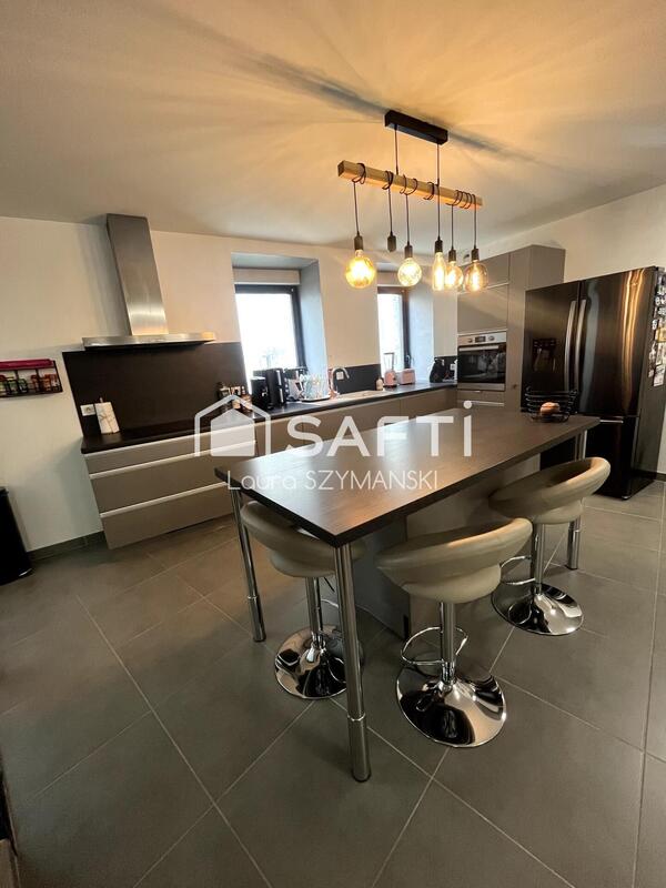 Appartement - 81 m² - 3 pièces