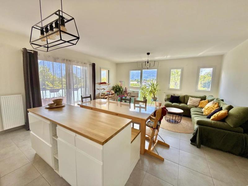 Appartement - 91 m² - 4 pièces