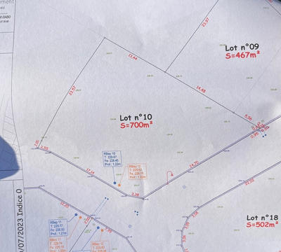Terrain - 700 m²