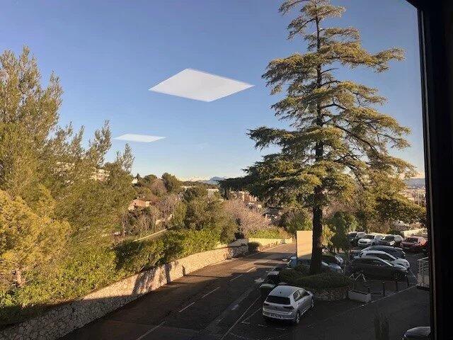 Bureau - 117 m² - 4 pièces