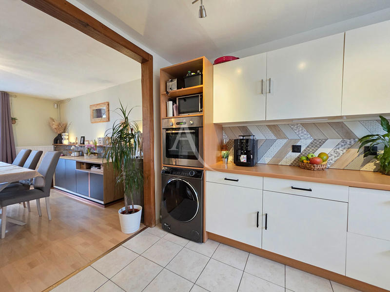 Maison - 82 m² - 5 pièces