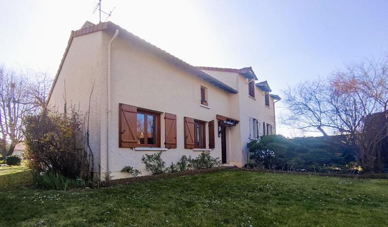 Maison - 167 m² - 7 pièces