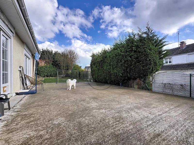 Maison - 96 m² - 5 pièces